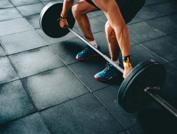 Favoring Barbell Strategy Using Growth and Cyclical Stocks